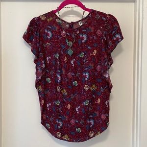 Top Pretty Floral W/Lace Cutouts